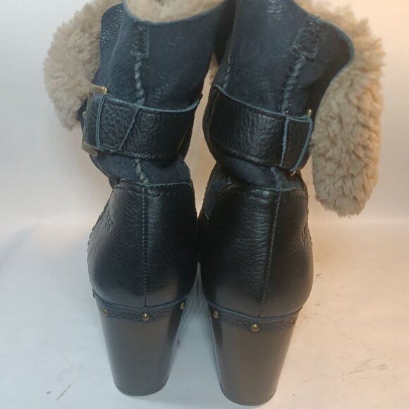 UGG Amoret Black Leather Shearling Clog Boots Size 8 - Picture 11 of 12